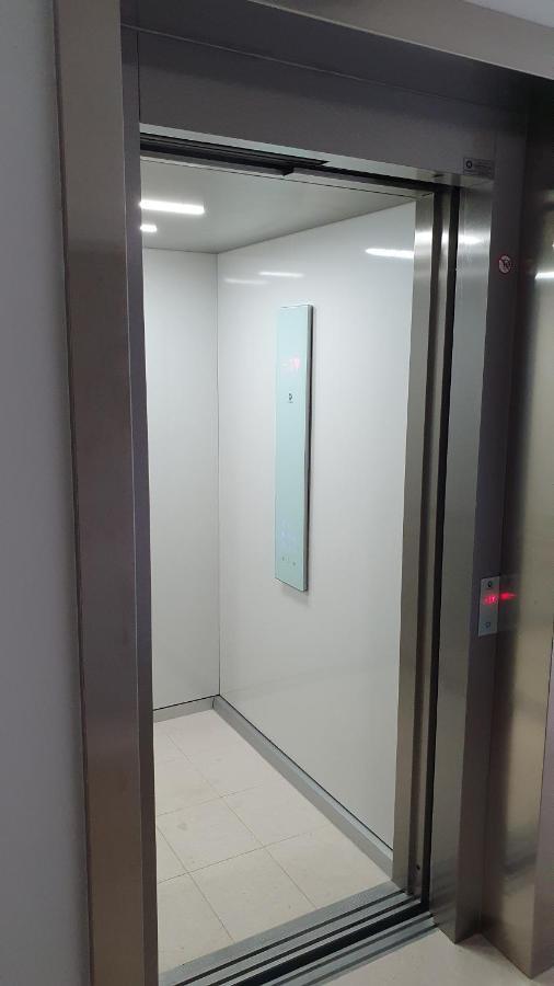 Luxury Apartment 4Seasons With Garage สปลิท ภายนอก รูปภาพ
