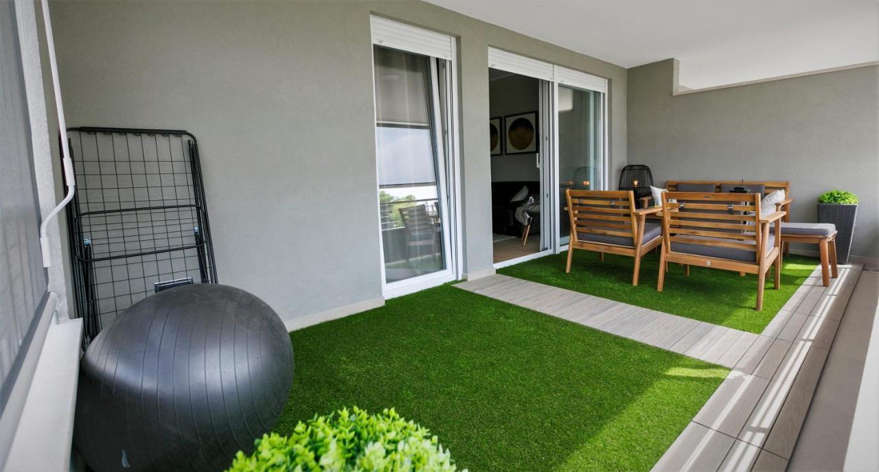 Luxury Apartment 4Seasons With Garage สปลิท ภายนอก รูปภาพ