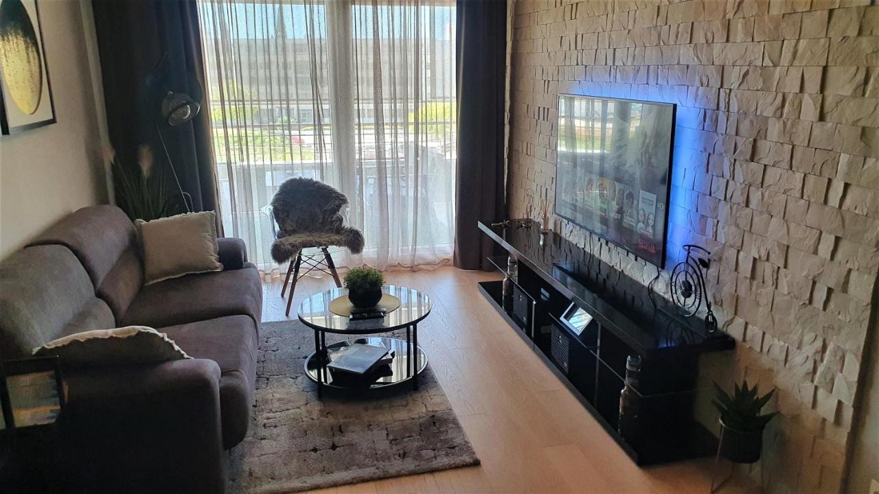Luxury Apartment 4Seasons With Garage สปลิท ภายนอก รูปภาพ